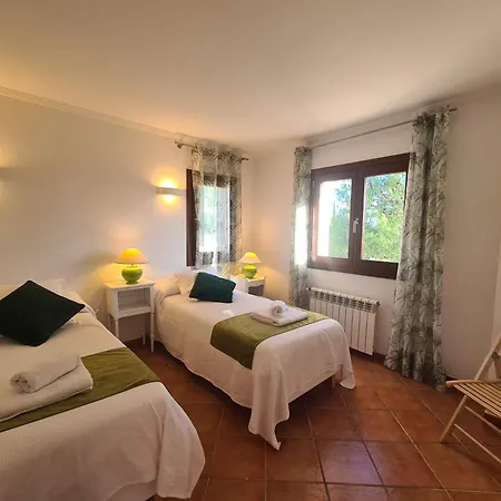 Jacelia Villa
